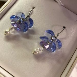 Woodstock Garden Jewels Wisteria earrings
